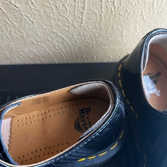 Dr. Martens Black Women's Shoes - Picture 4 of 5